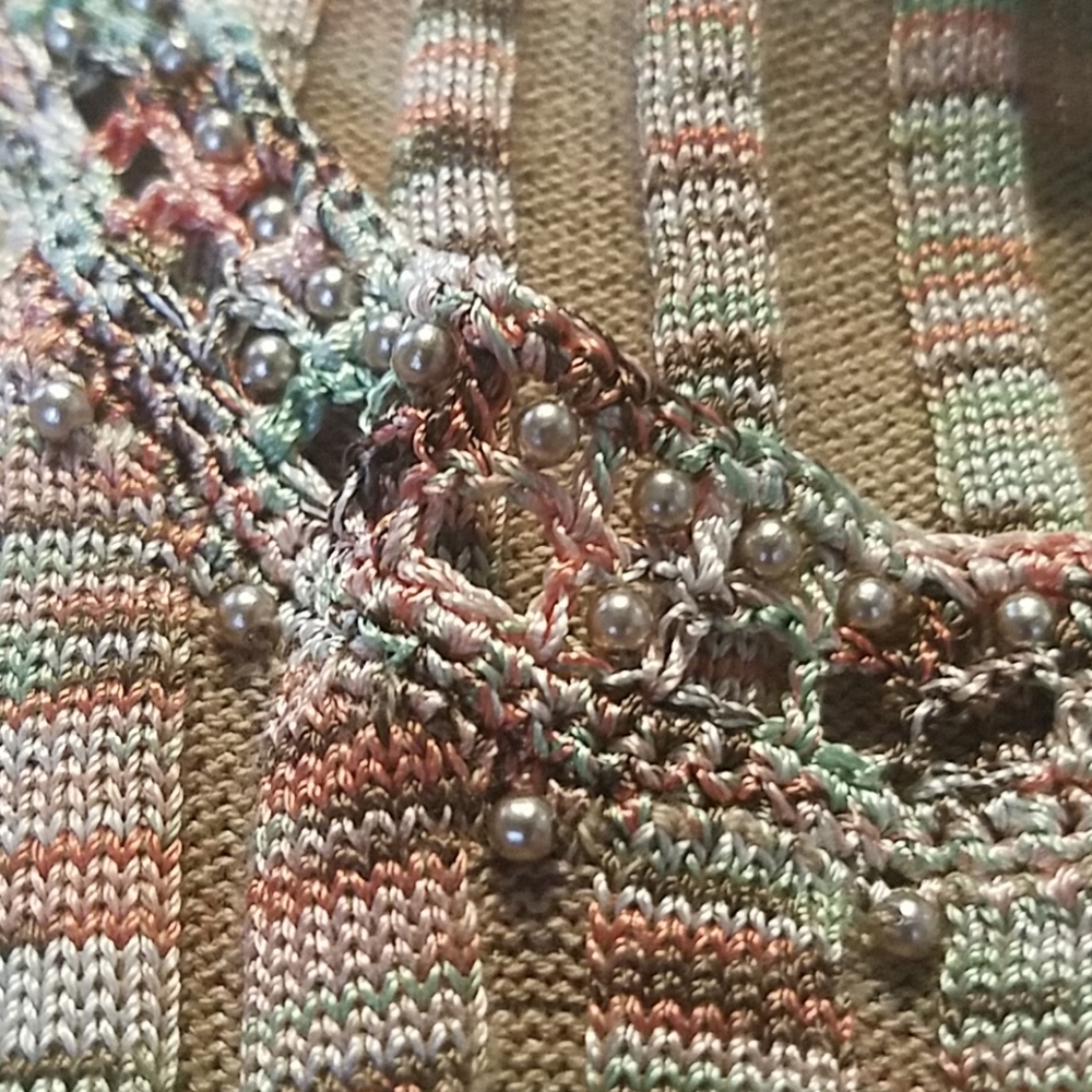 Jh.collectables ribbed top - Picture 2 of 7